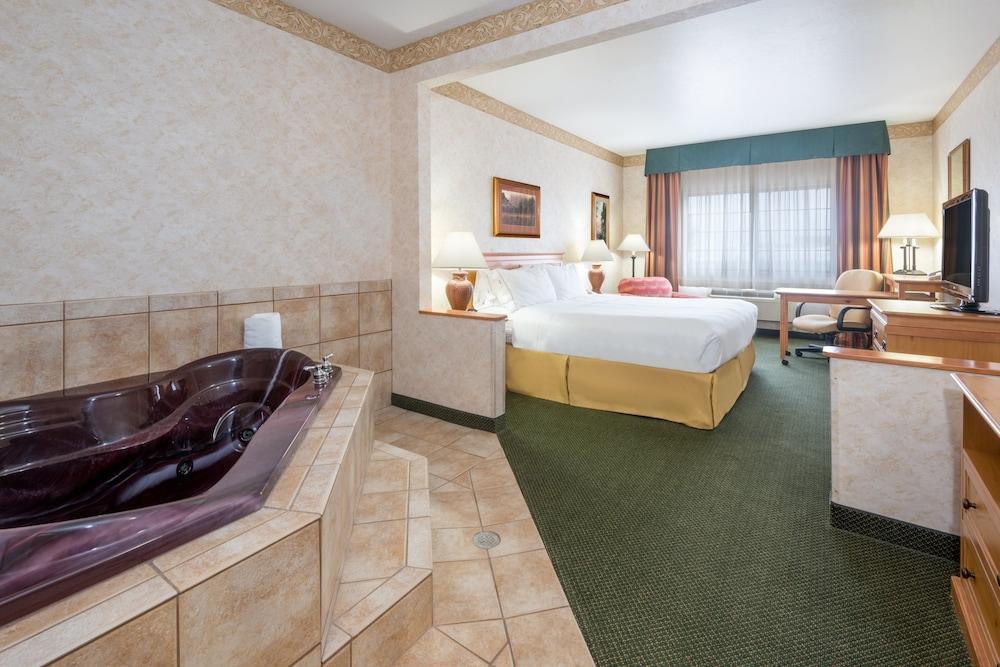 Holiday Inn Express Hotel & Suites Raton By Ihg מראה חיצוני תמונה