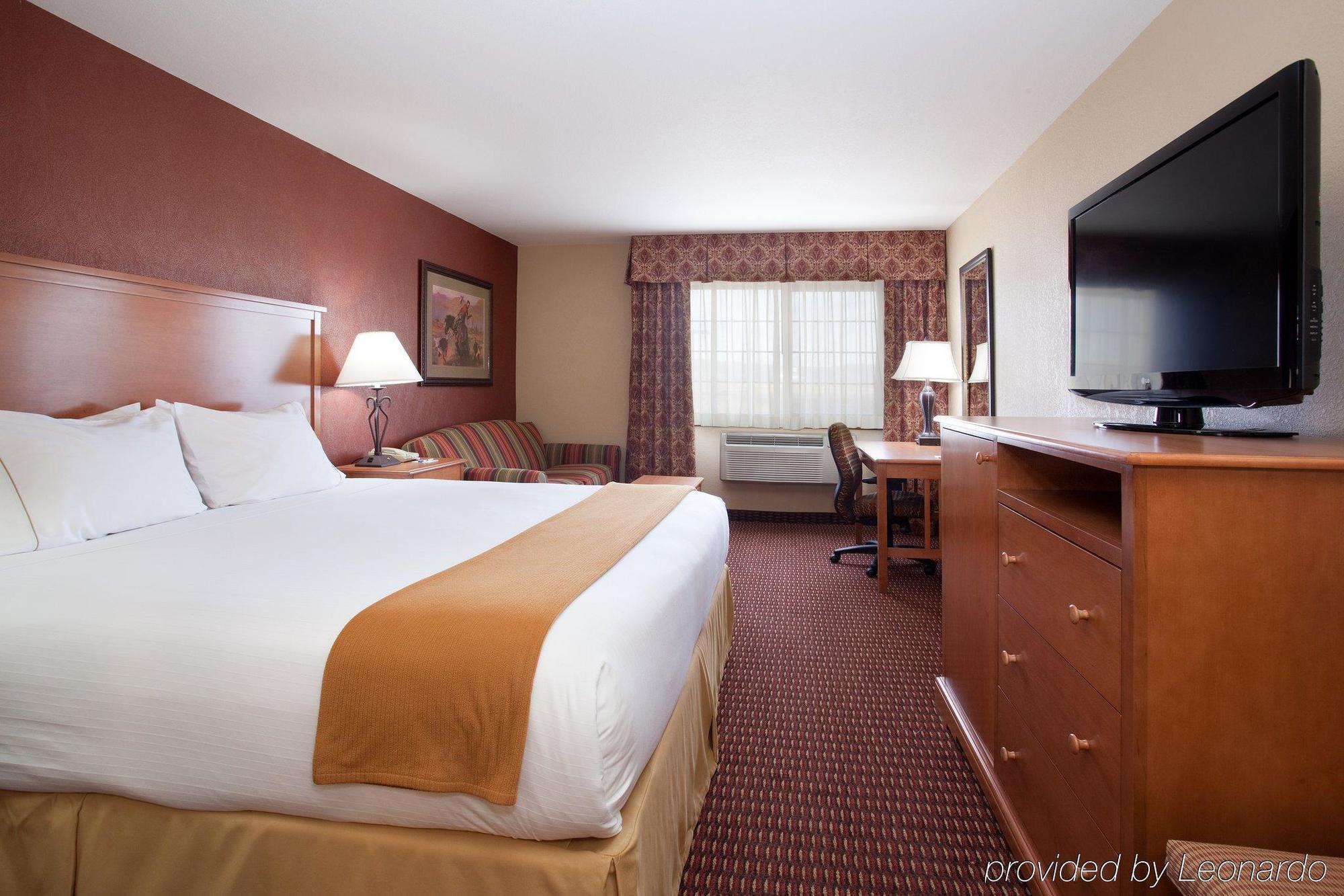 Holiday Inn Express Hotel & Suites Raton By Ihg חדר תמונה